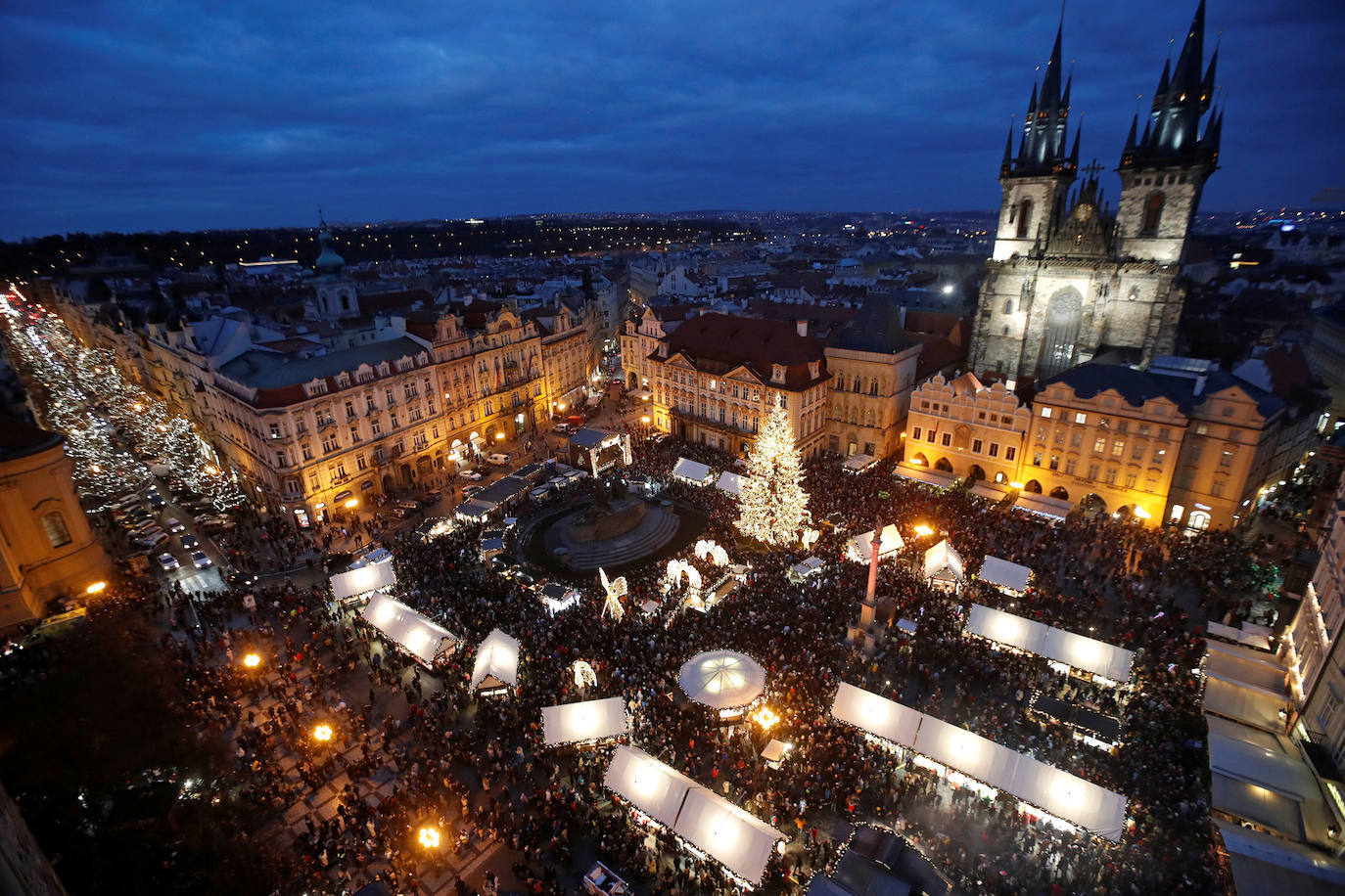 3.- Old Town Square, Praga (República Checa)