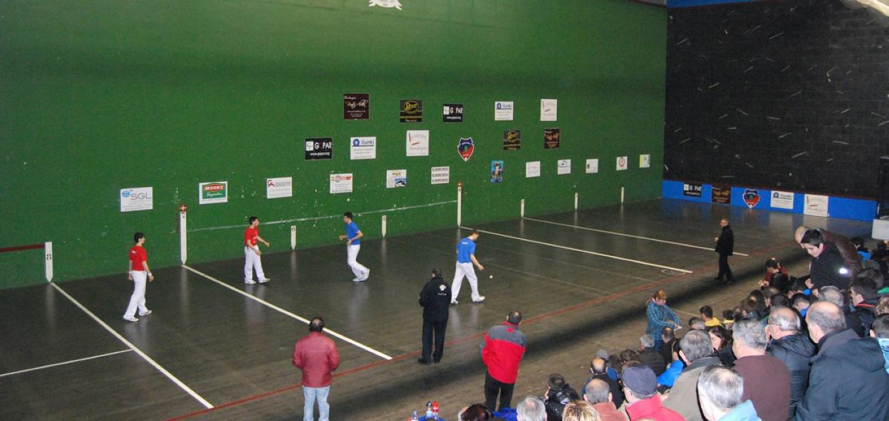 Los mejores manistas del campo aficionado jugarán en el frontón Municipal de Villabona. 