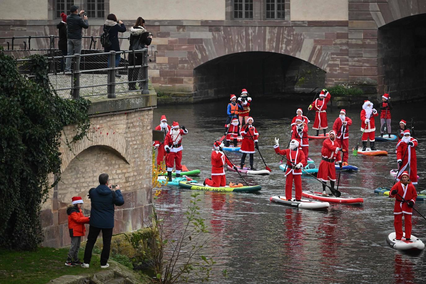 Fotos: Santa Claus asoma por medio mundo