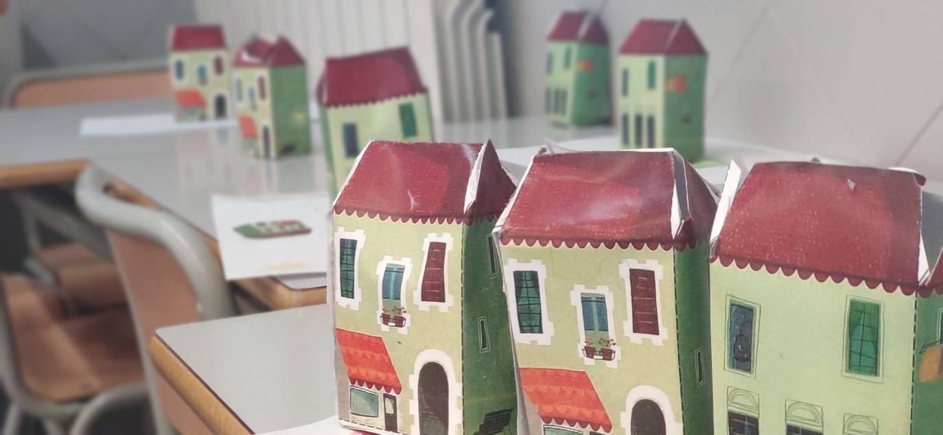 Eraingo ikasleek artearekin gozatzen dute