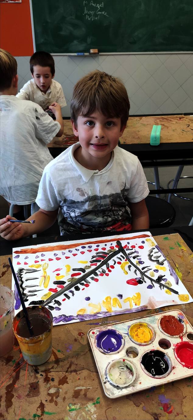 Eraingo ikasleek artearekin gozatzen dute