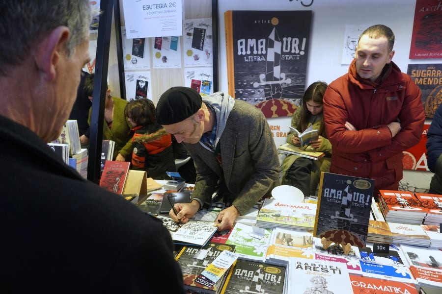 Fotos: Azken orduak, azken erosketak, azken aurkezpenak