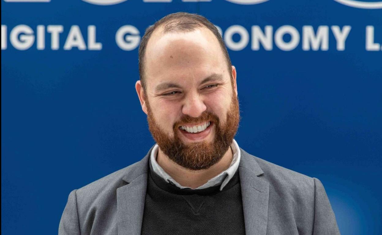 Erich Eichstetter presentó ayer su informe sobre el restaurante del futuro.