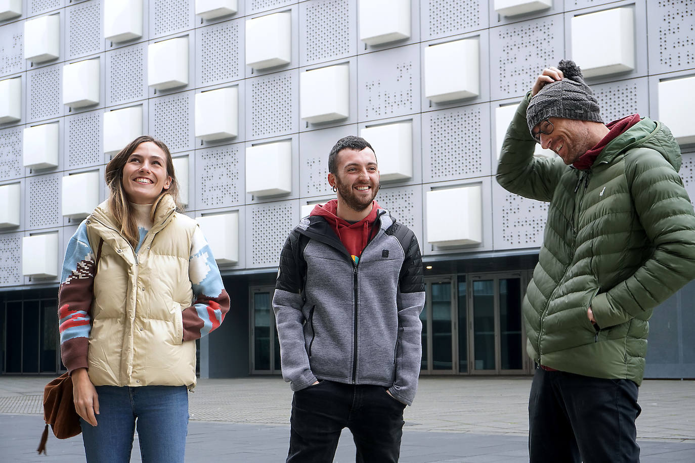 Fotos: Zortzi finalista gogotsu, txapel bat eta 13.000 bertsozaleentzako plaza Iruñeko Nafarroa Arenan