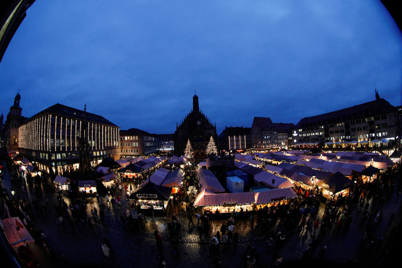 Mercado de Navidad en Nuremberg, Alemania.