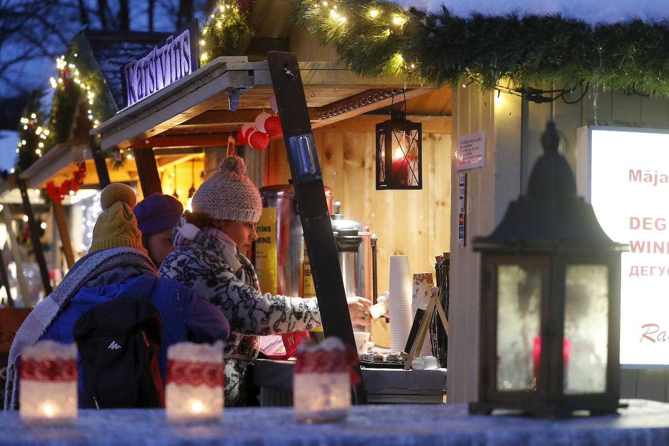 Mercado de Navidad en Riga, Letonia.