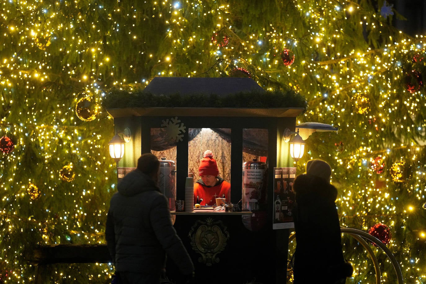 Mercado de Navidad en Riga, Letonia.