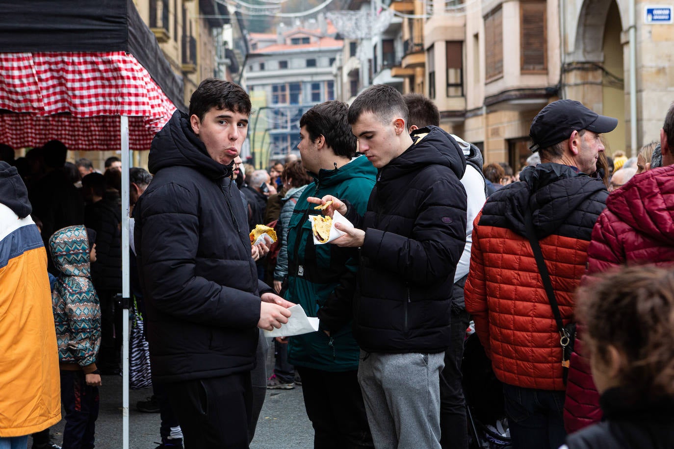 Fotos: La feria de Santa Lucía vuelve a brillar