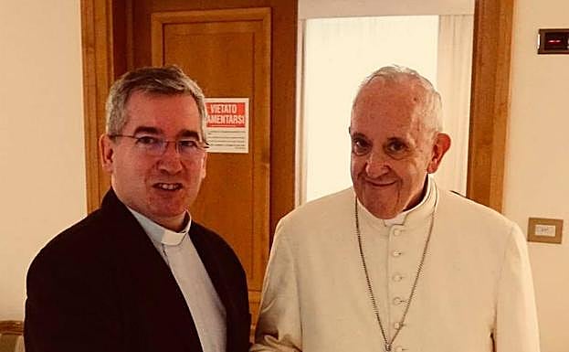 Relación con el Papa. Fruto de ese vínculo surgió el libro-entrevista sobre Francisco, quien lo ha designado nuevo obispo de San Sebastián. 