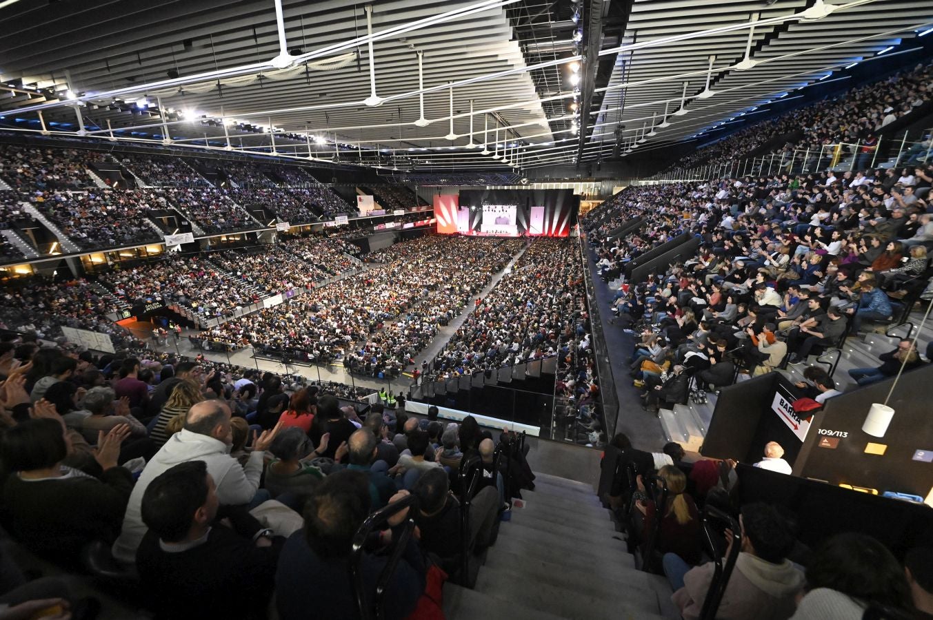 Fotos: Giro bikaina Nafarroa Arenan