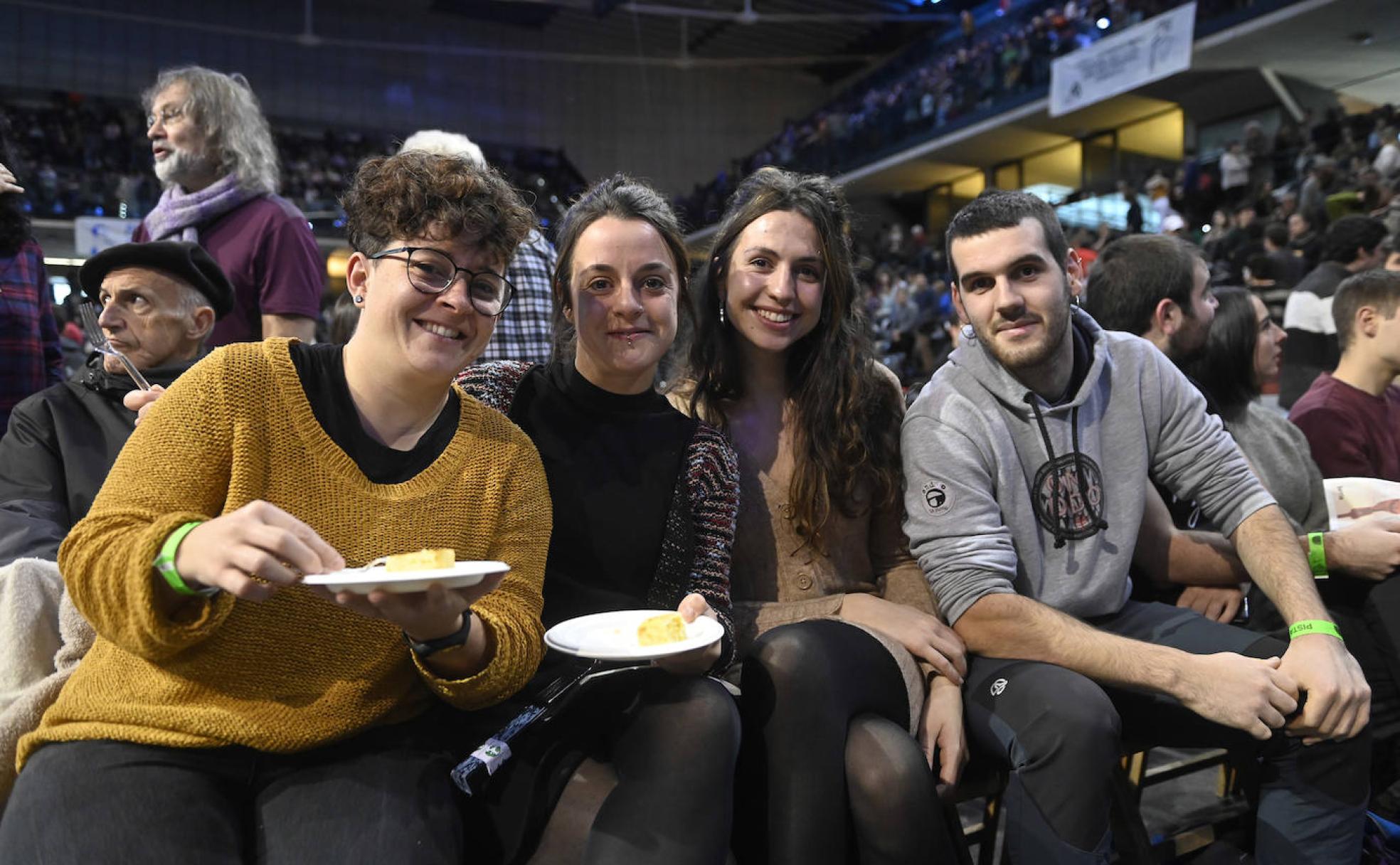 13.000 bertsozalek Nafarroa Arena bete dute, «gogoz eta ilusioz» ederra izan den txapelketako finalaz gozatzeko. 