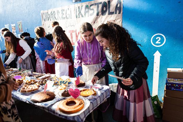 Fotos: Multitudinaria Feria de Santo Tomás en Usurbil