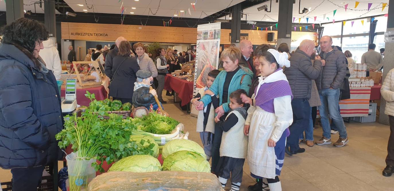 Fotos: Azpeitia disfruta en la feria de Santo Tomás