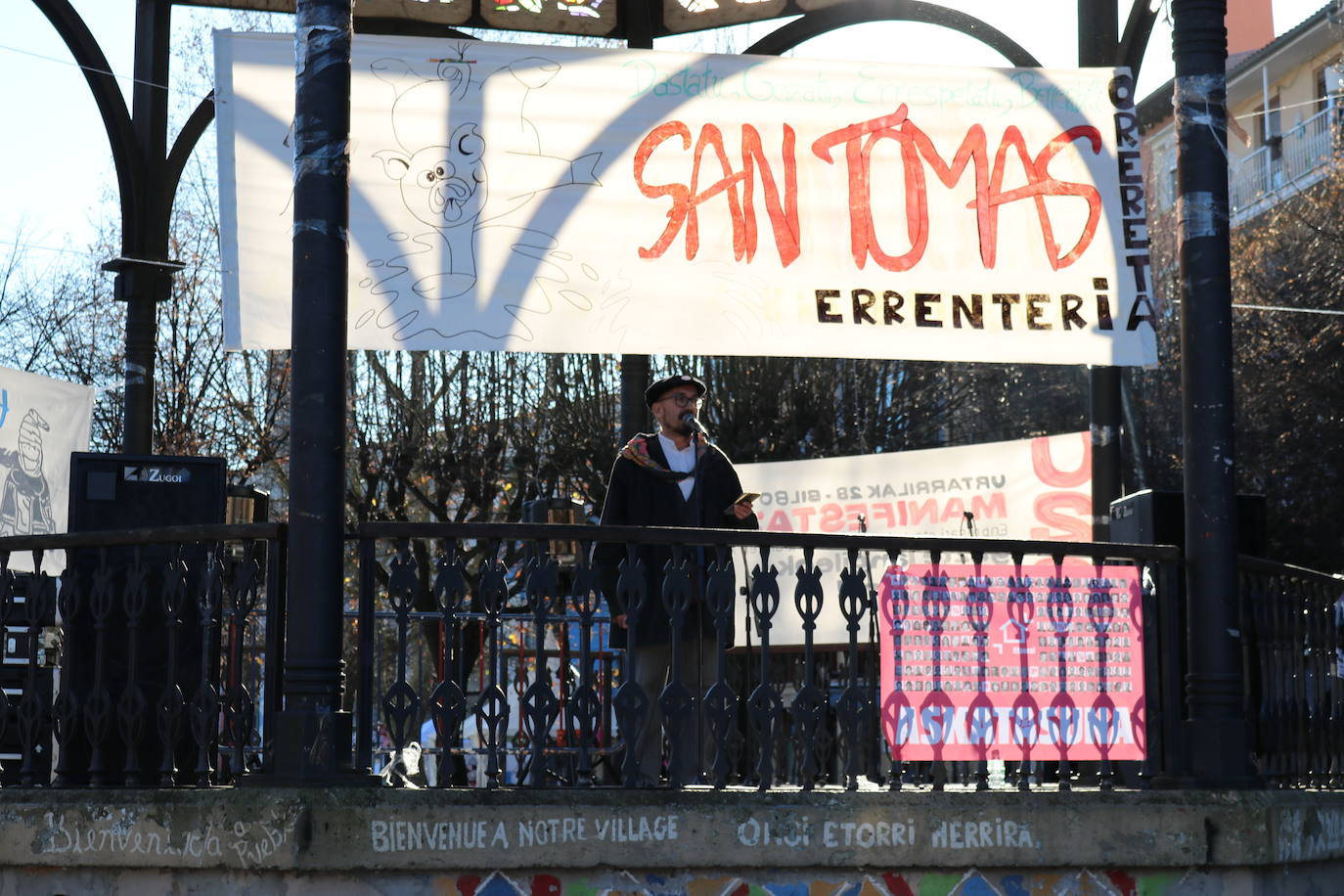 Fotos: Errenteria se vuelca con Santo Tomás