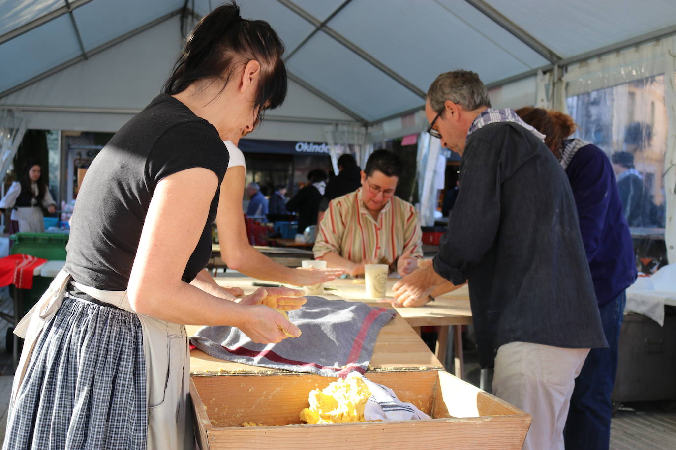 Fotos: Errenteria se vuelca con Santo Tomás