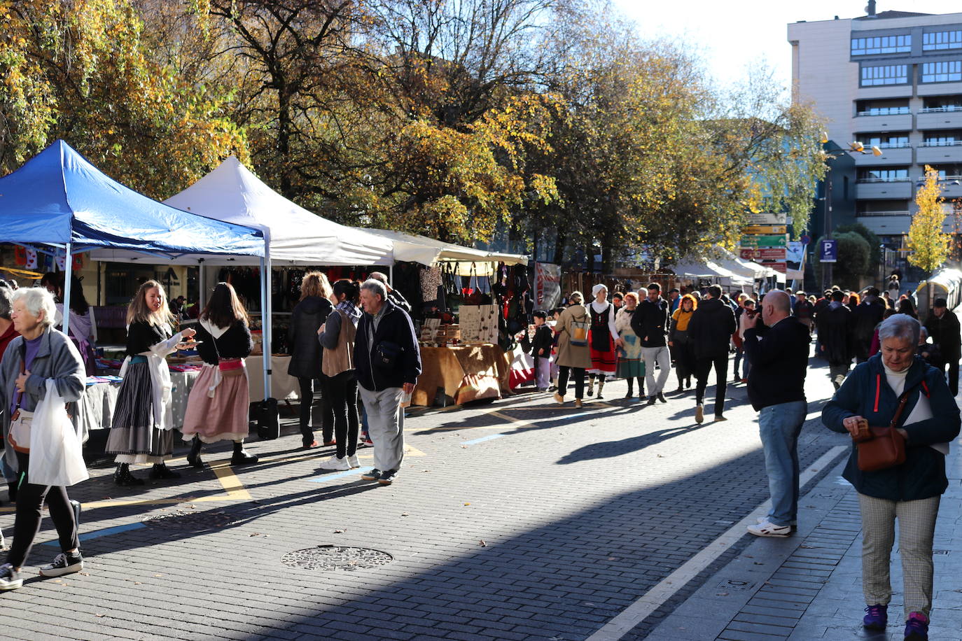 Fotos: Errenteria se vuelca con Santo Tomás