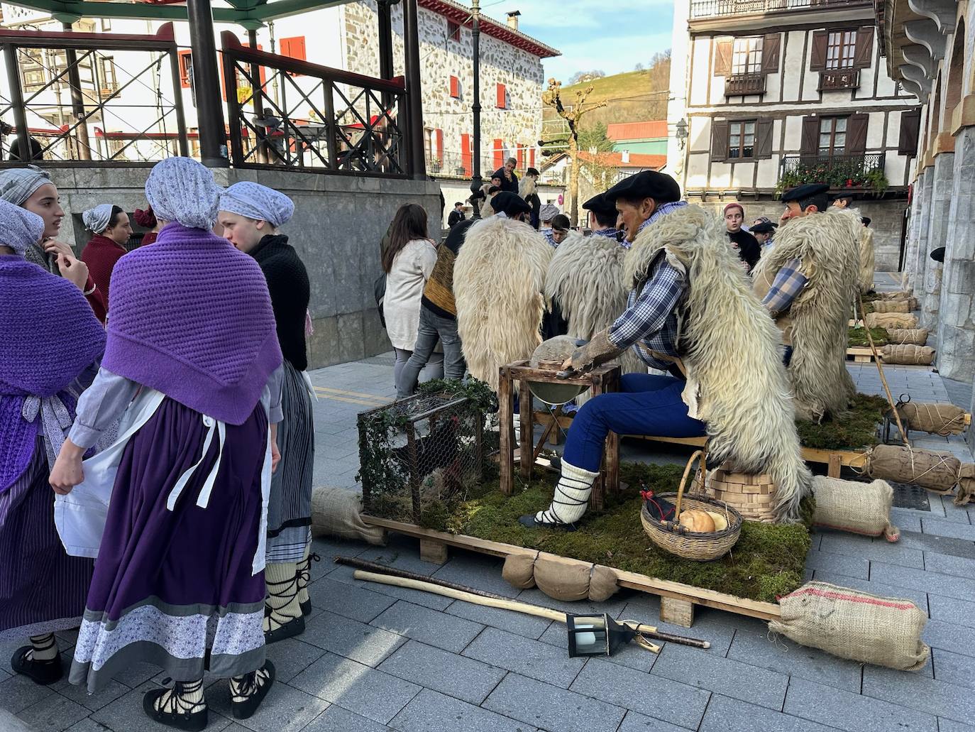 Fotos: Concurso de Olentzeros y nacimientos en Lesaka