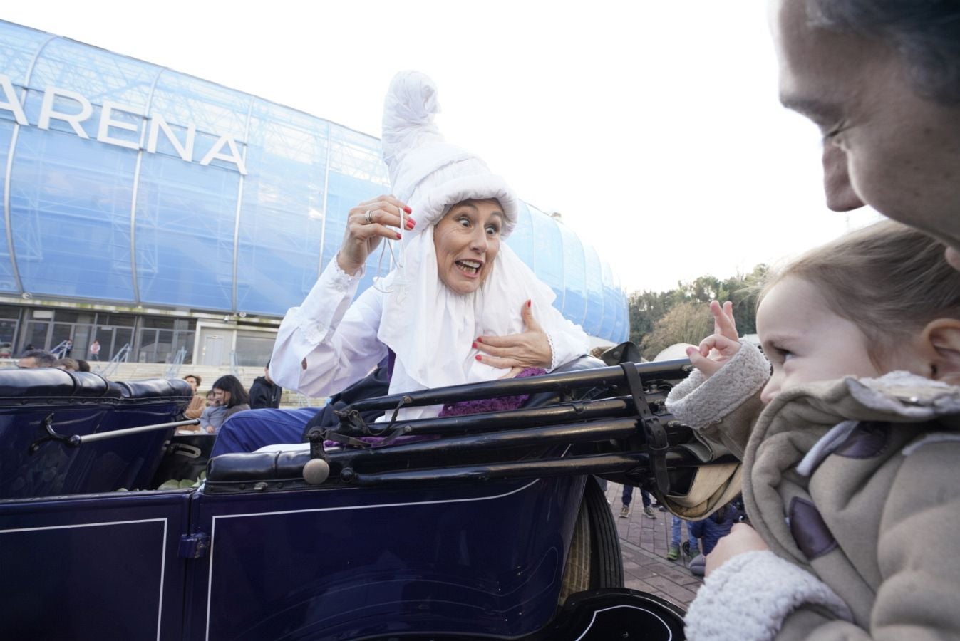 Fotos: Olentzero y Mari Domingui reparten ilusión en Donostia