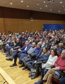 Imagen secundaria 2 - Unas 6.000 personas pasan por el Planetario de Pamplona para ver &#039;la mano de Irulegi&#039;