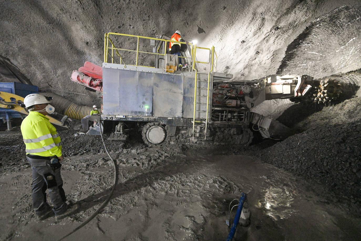 La variante ferroviaria se vislumbra al final del túnel