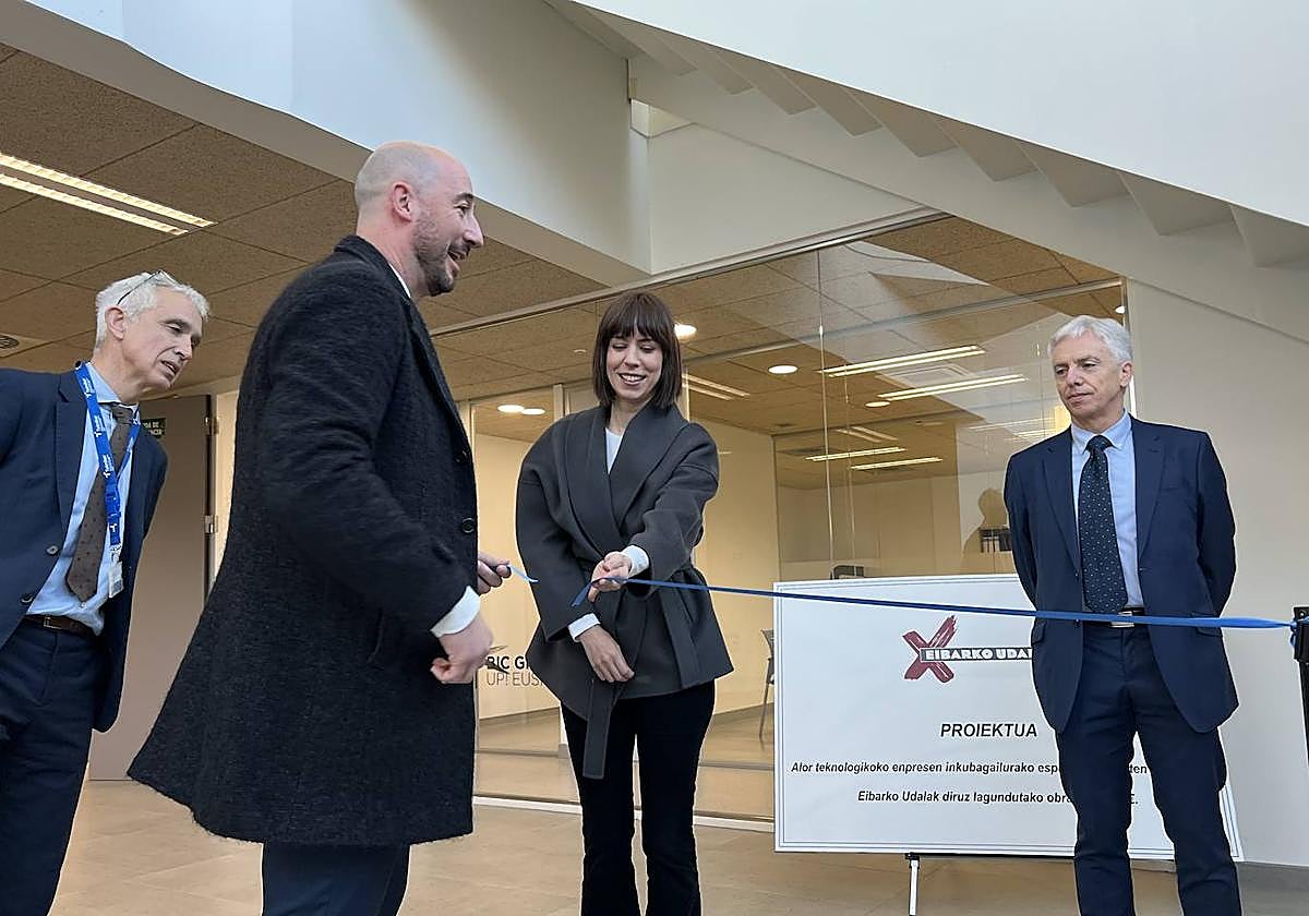La ministra Morant en el acto de este jueves de Eibar