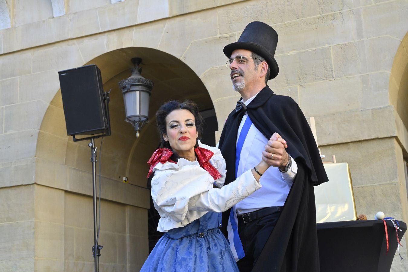 La Diosa Momo ordena diversión