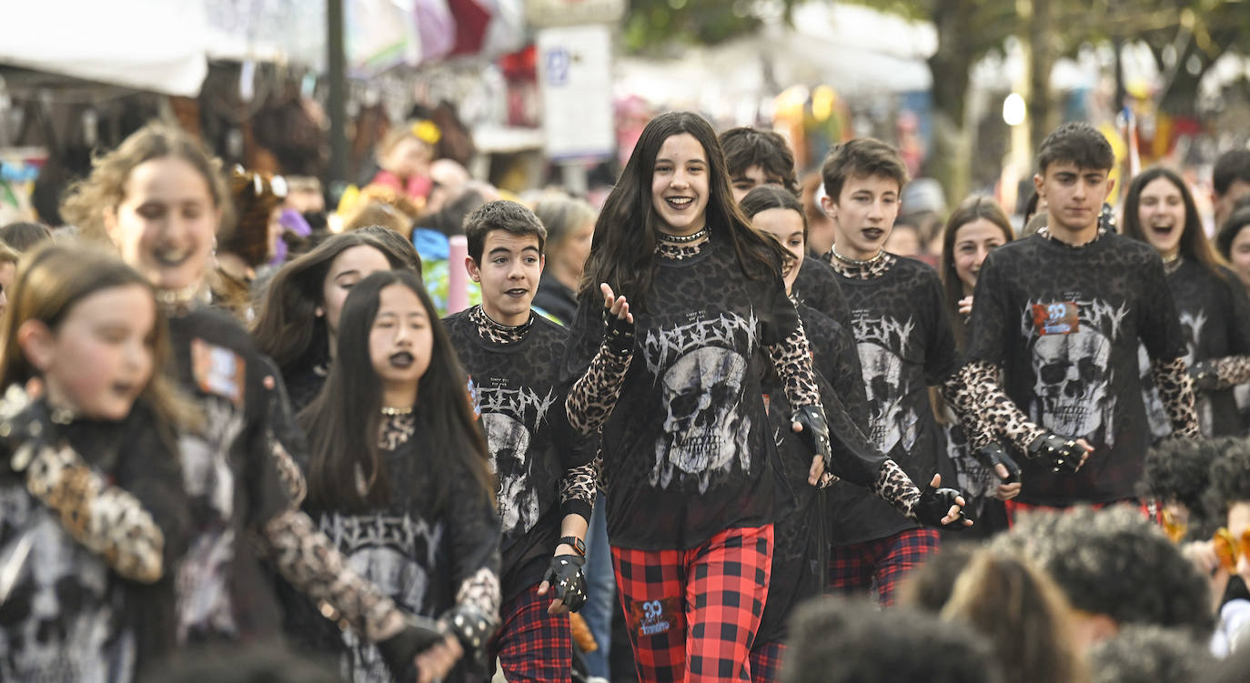 Astelenita llena Tolosa de diversión y color