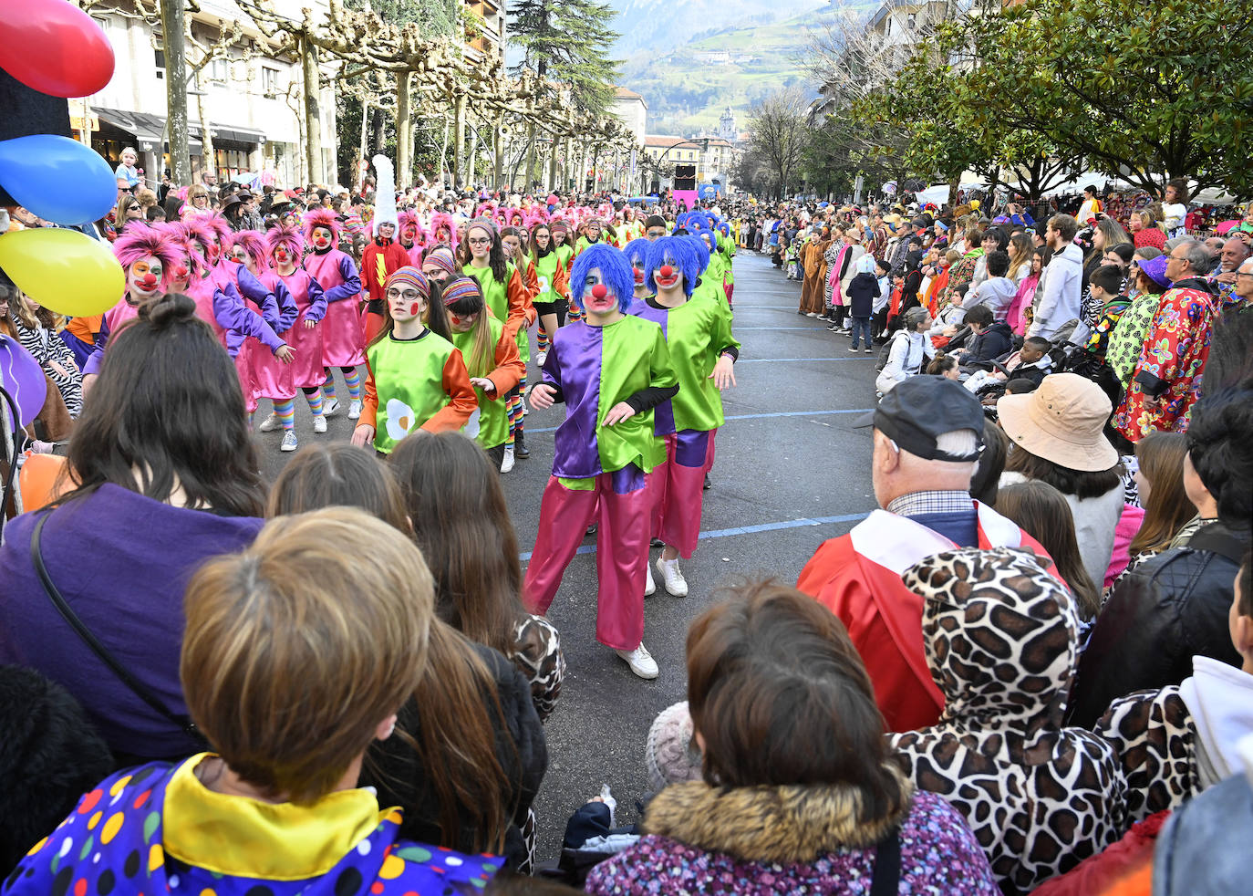 Astelenita llena Tolosa de diversión y color