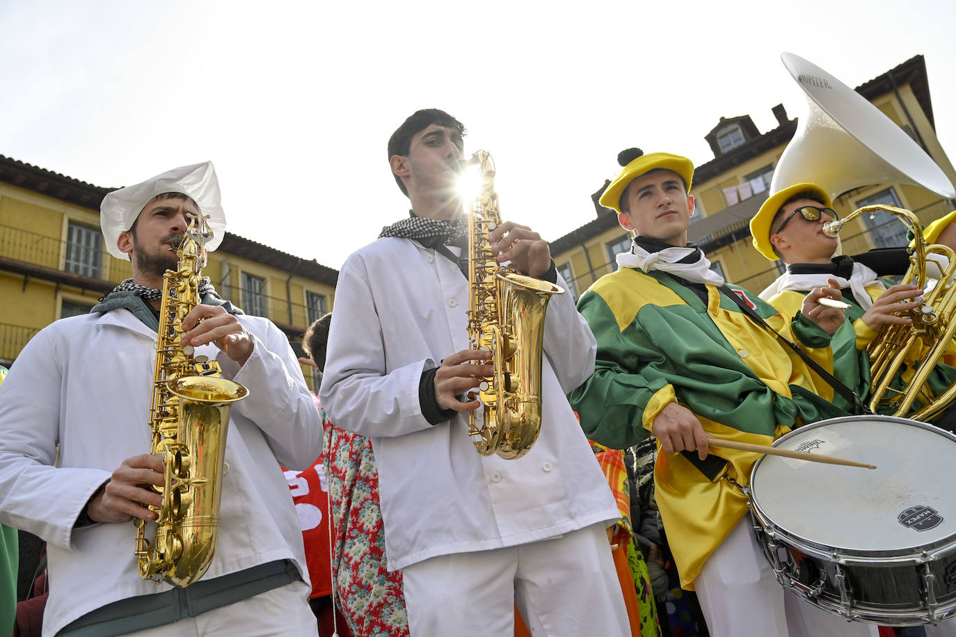 Asteartita pone el broche final a los carnavales de Tolosa