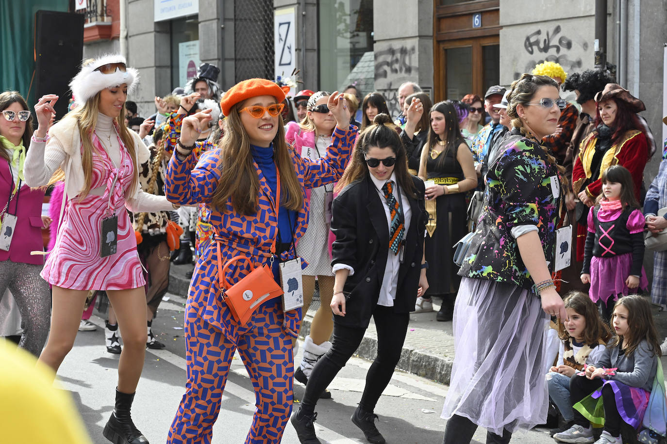 Asteartita pone el broche final a los carnavales de Tolosa