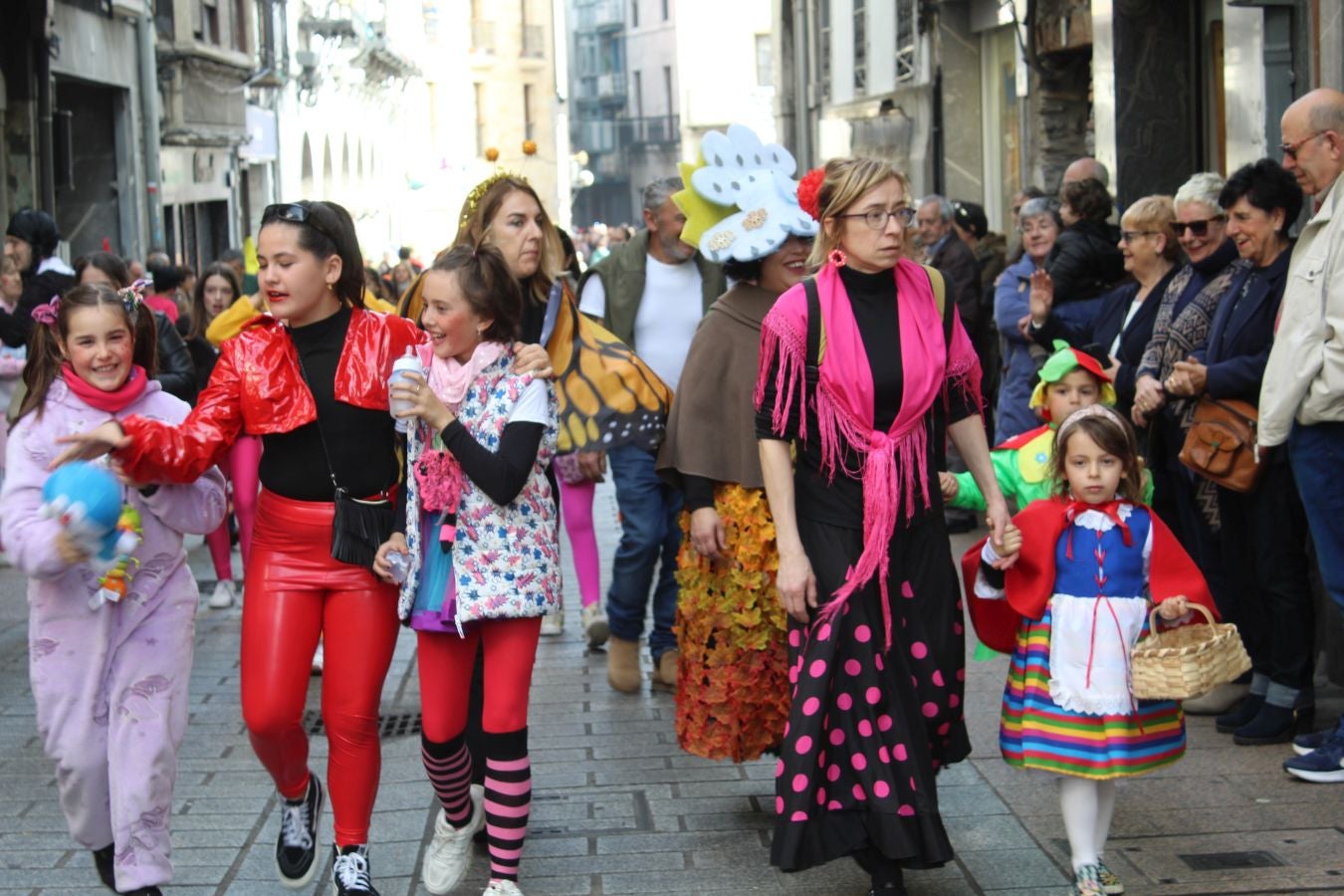 Un desfile cada vez más concurrido