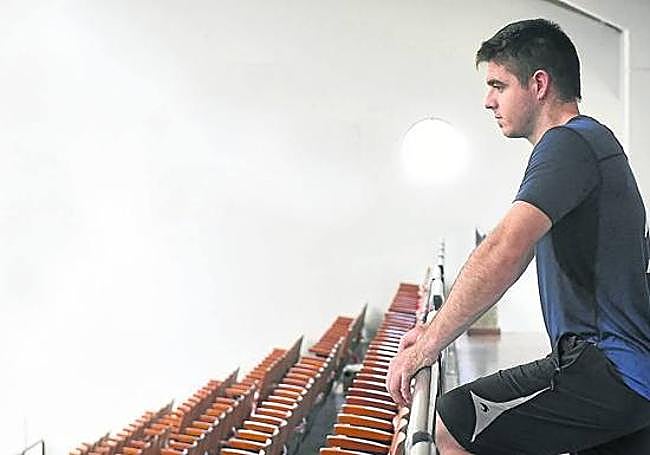 Irribarria, en el frontón de Idiazabal antes de su regreso en septiembre del 2021.