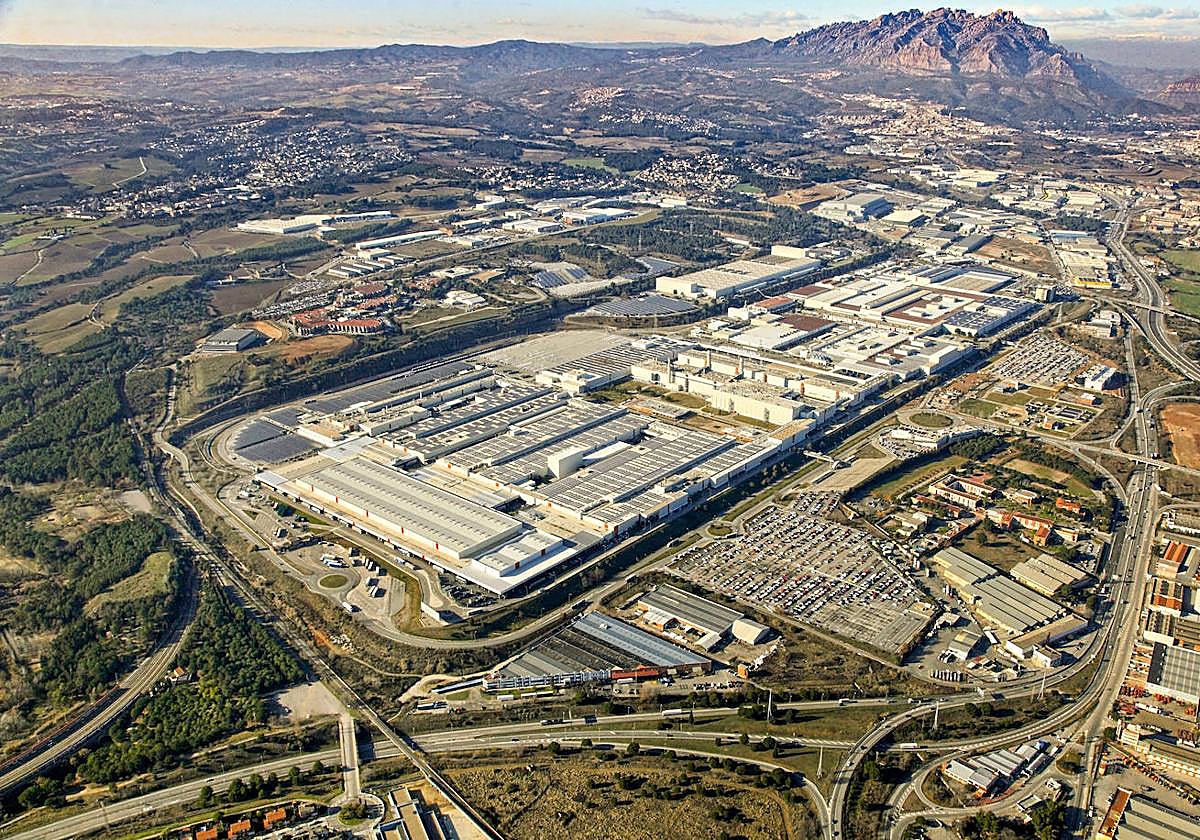 Hoy en día, cerca de 12.000 empleados trabajan en la fábrica de Martorell, con una superficie total de 2,8 millones de metros cuadrados.