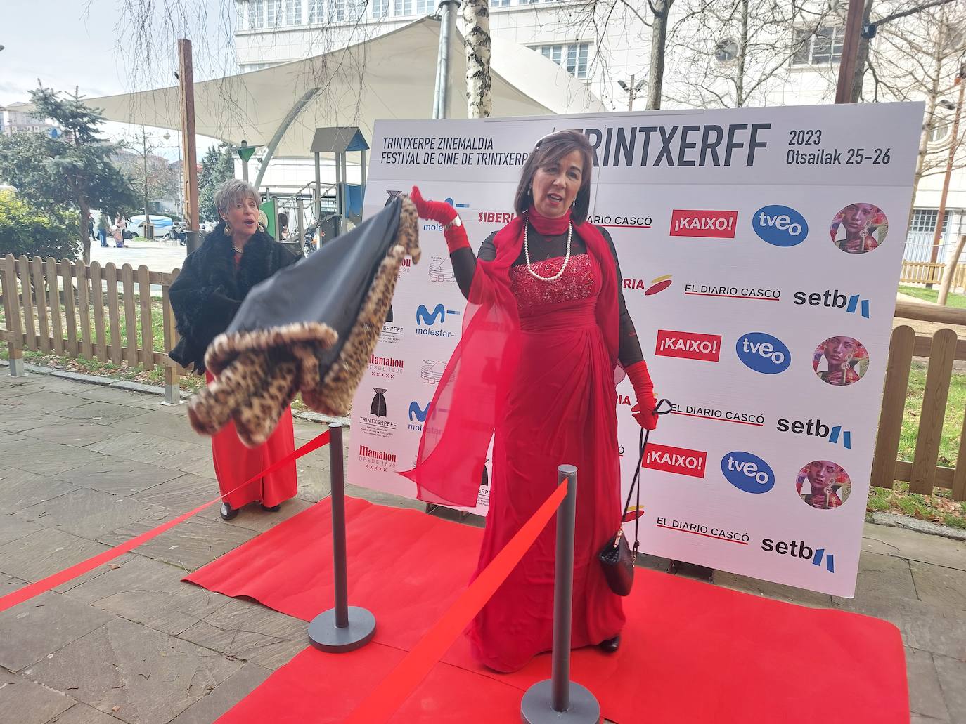 La magia del Carnaval alegra Trintxerpe