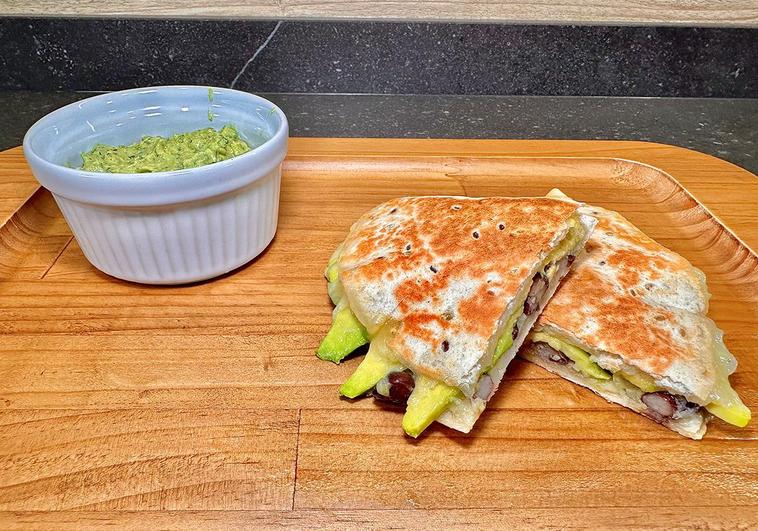 Receta de quesadillas de aguacate con alubias