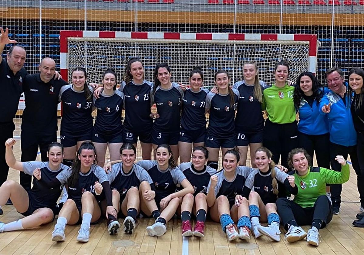 Con un gol de penalti sobre la bocina, las chicas del Ereintza Aguaplast celebraron un nuevo triunfo en Barakaldo.