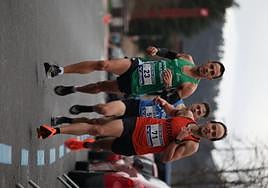 Martín (de verde) junto a Oiarbide y Pajares.