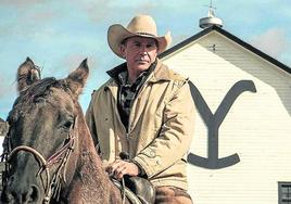 Kevin Costner encarna al patriarca John Dutton en 'Yellowstone', un entretenido western moderno.