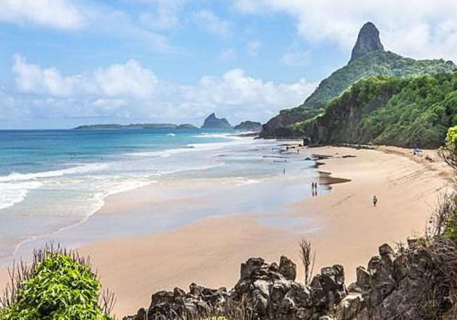 Imagen de la playa brasileña Do Sancho.
