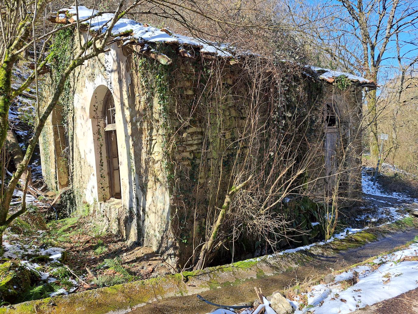 La cima de los mil secretos