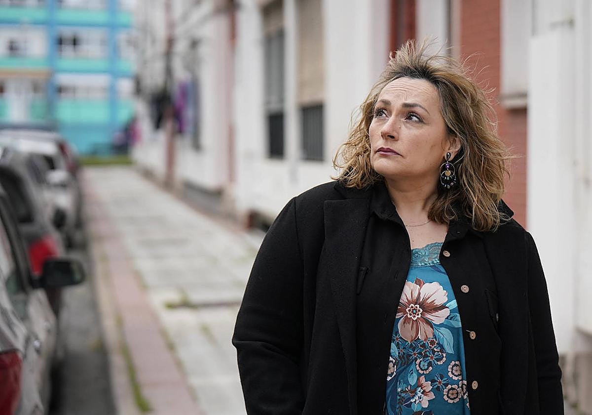 Romero mira a la que fue su casa en el barrio de San Andrés.