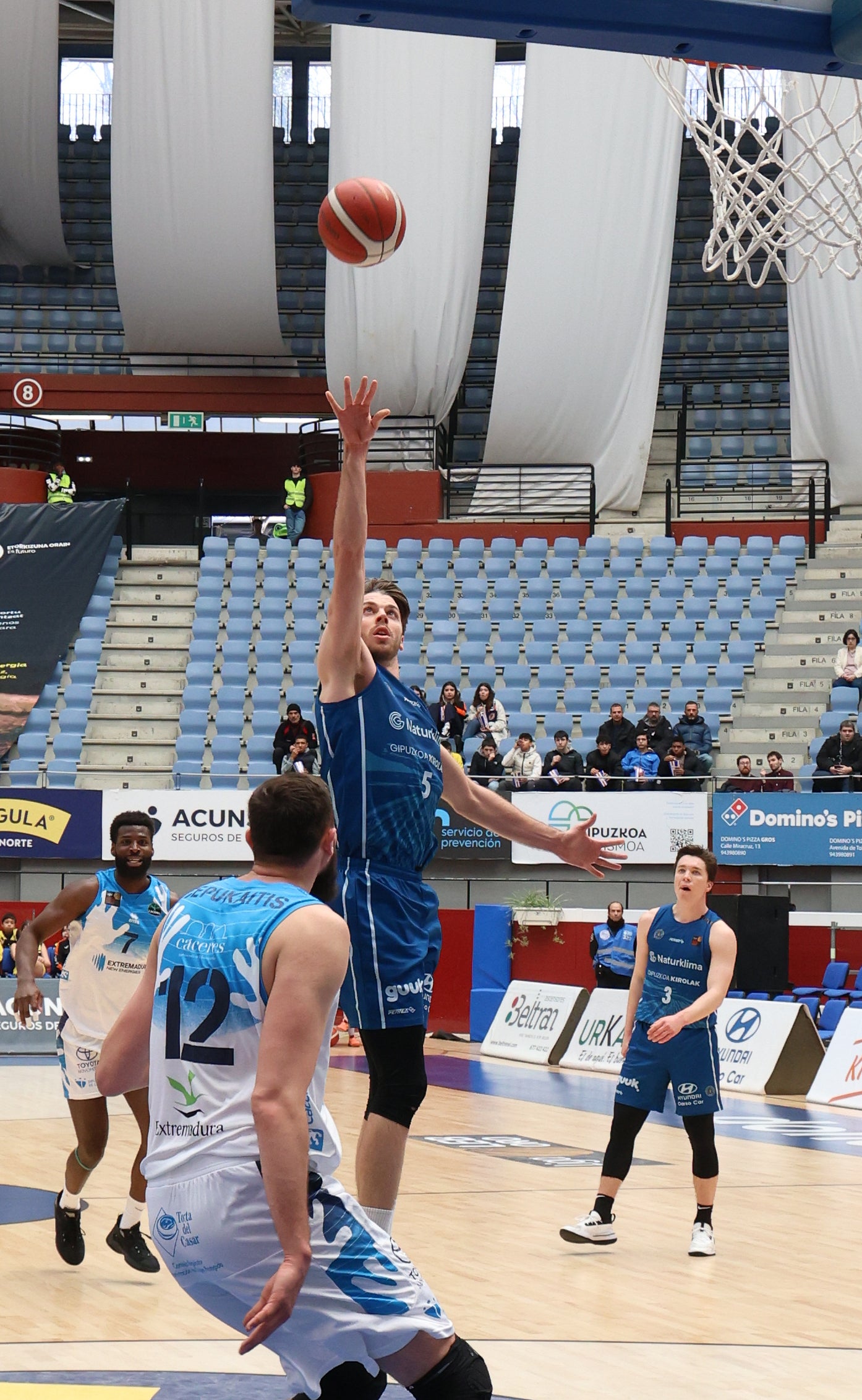 El Guuk GBC, enrachado