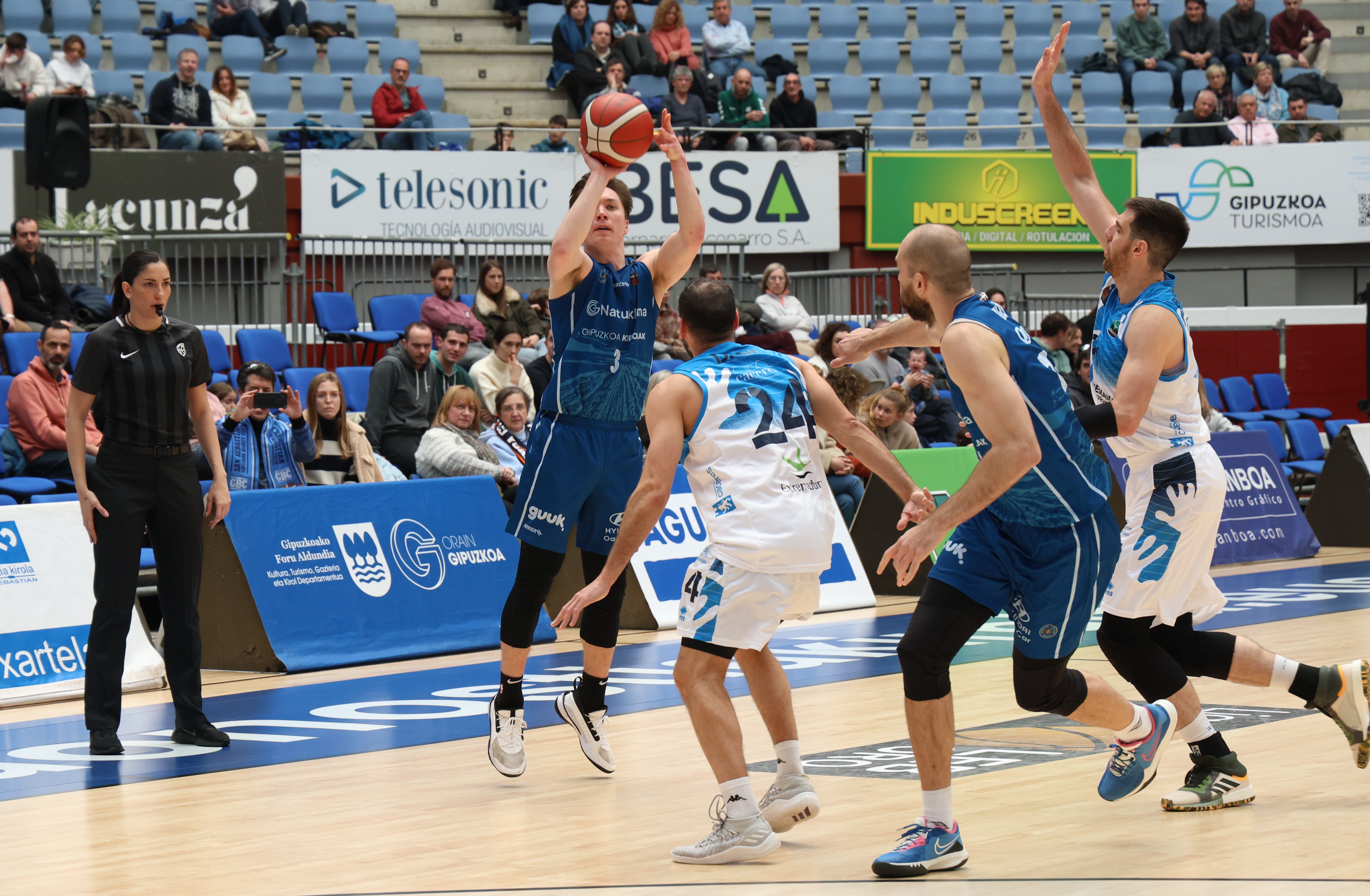 El Guuk GBC, enrachado