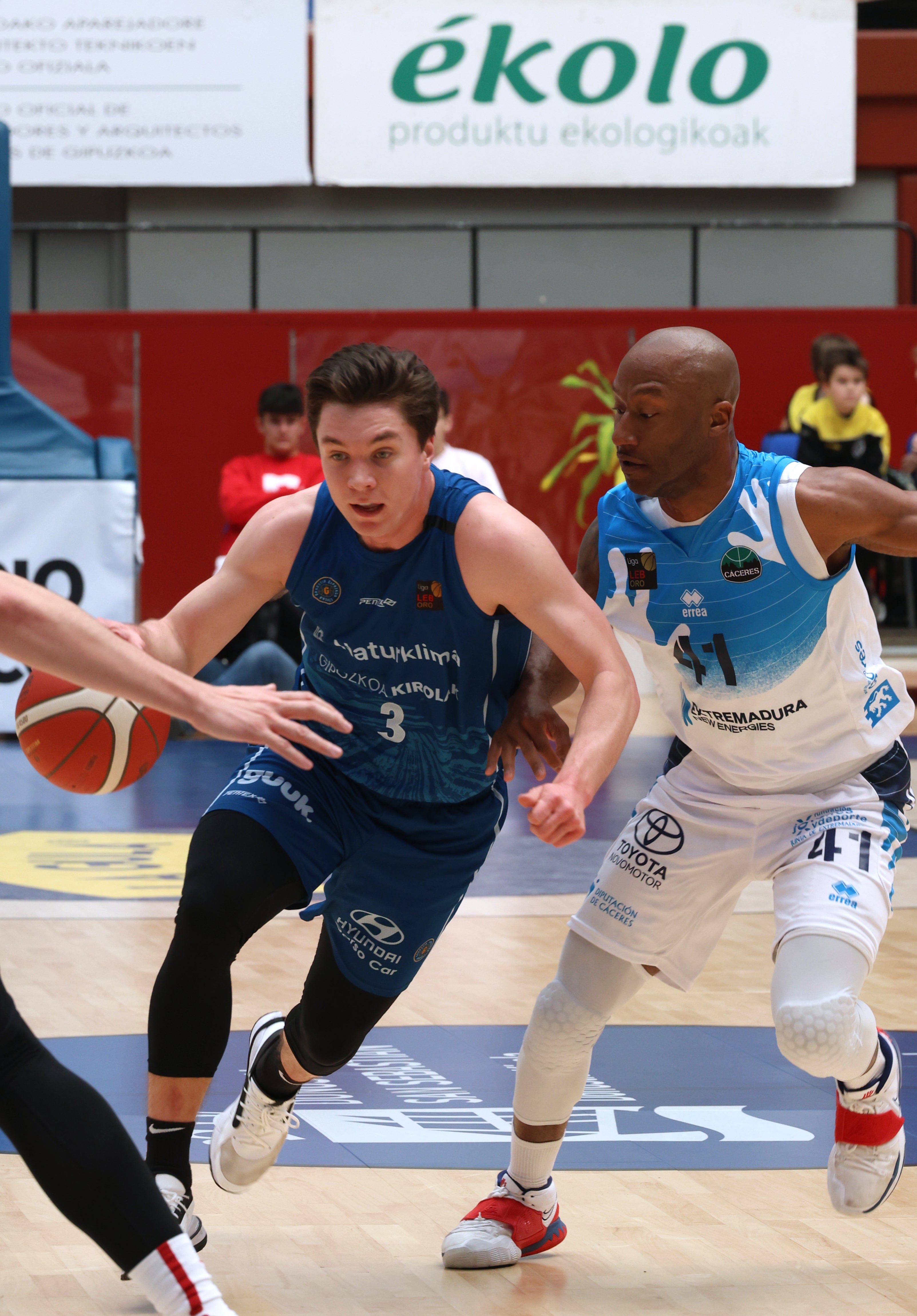 El Guuk GBC, enrachado