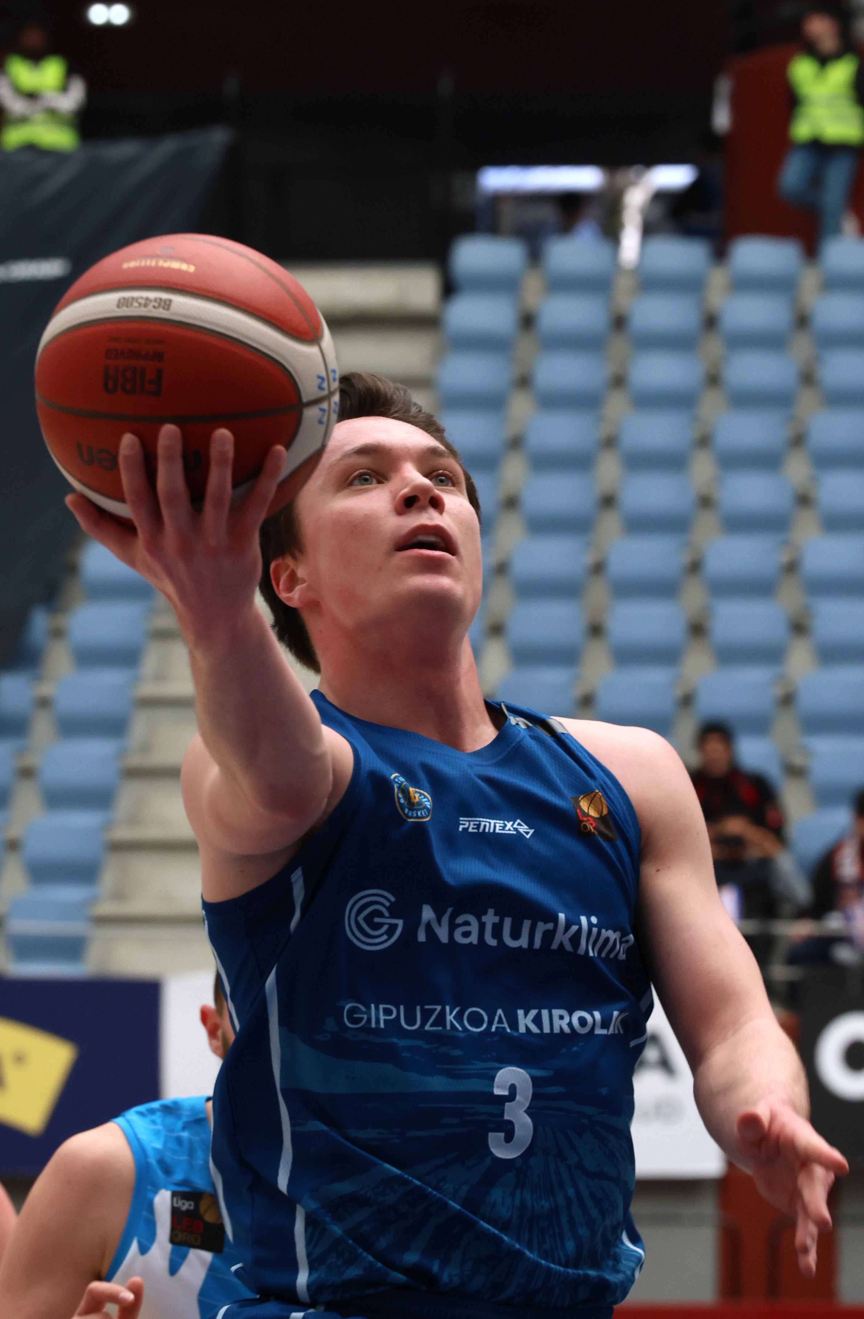 El Guuk GBC, enrachado