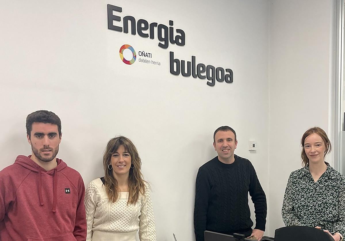 Aranberri, Elorza, Igartua y Álvaro en la presentación del servicio.