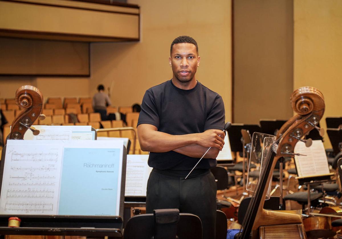 El maestro Roderick Cox, en la sede donostiarra de la Euskadiko Orkestra.