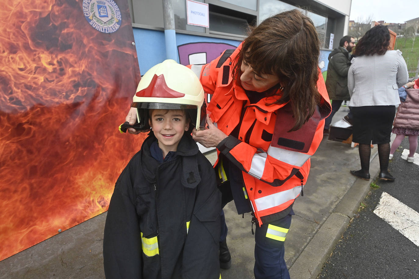 Las mejores imágenes de la jornada de puertas abiertas en el parque de bomberos