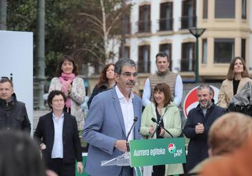 «Es una gran noticia que pone a Euskadi y Donostia como referentes de la tecnología cuántica»