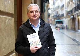 Karlos Linazasoro 'Ni ez naiz hamalau' liburuaren aurkezpenean.